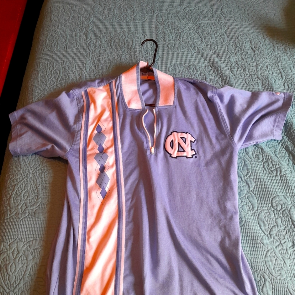 Vintage Nike North Carolina Tar Heels shooting shirt